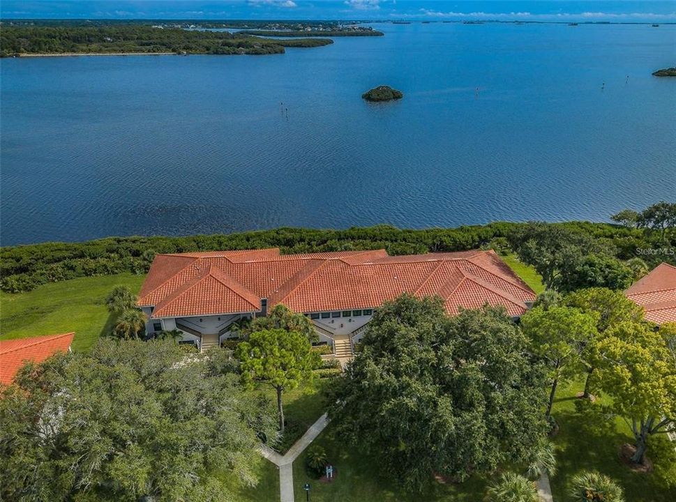 最近售出: $425,000 (2 贝兹, 2 浴室, 1065 平方英尺)