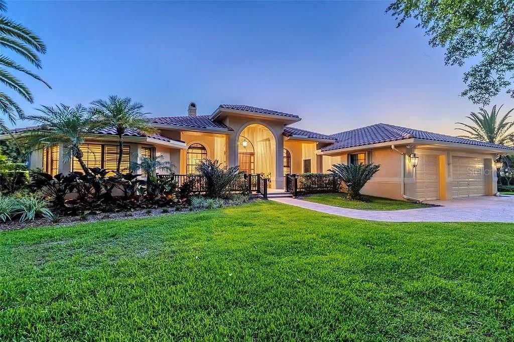 Recently Sold: $1,995,000 (4 beds, 4 baths, 4190 Square Feet)