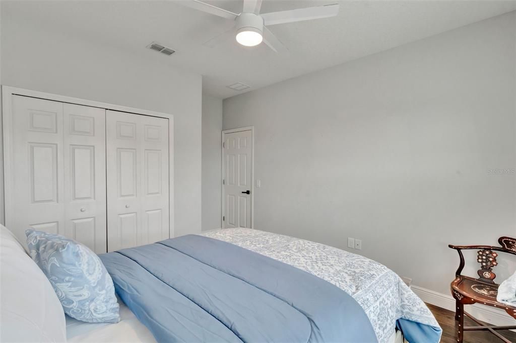 待售: $598,800 (4 贝兹, 2 浴室, 2077 平方英尺)