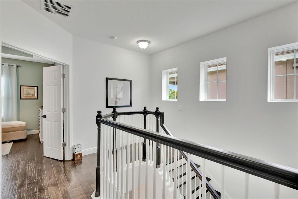 待售: $598,800 (4 贝兹, 2 浴室, 2077 平方英尺)