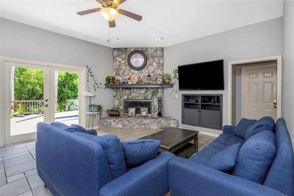 For Sale: $1,499,000 (5 beds, 4 baths, 3808 Square Feet)