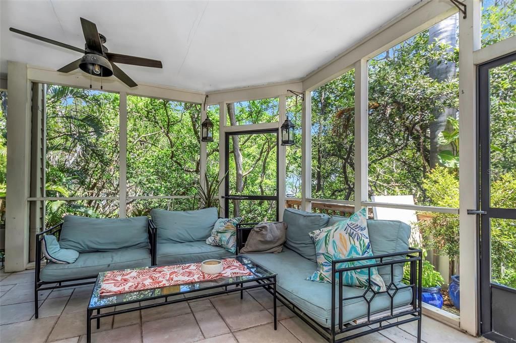 For Sale: $1,499,000 (5 beds, 4 baths, 3808 Square Feet)