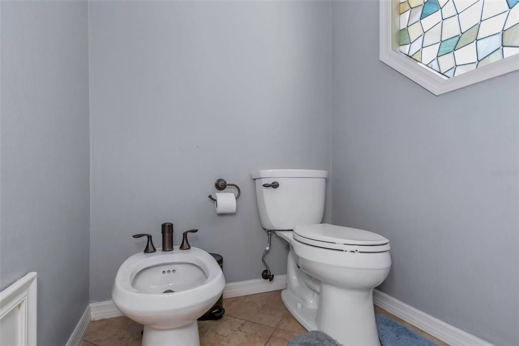 For Sale: $1,499,000 (5 beds, 4 baths, 3808 Square Feet)