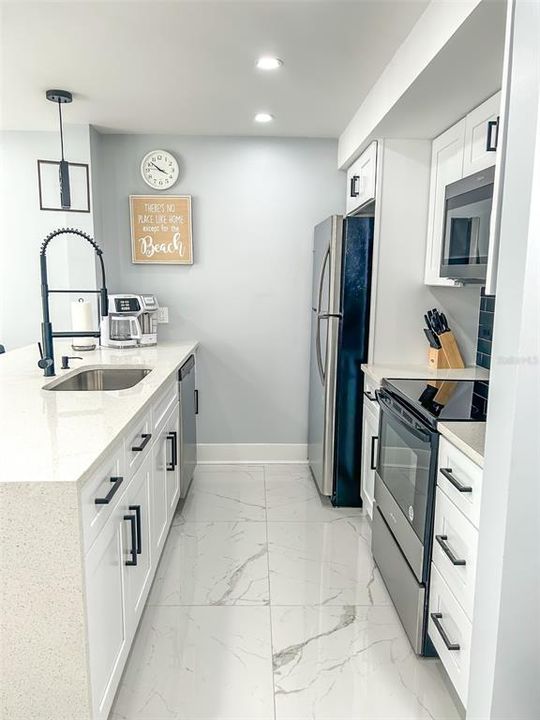 待售: $585,000 (2 贝兹, 1 浴室, 1040 平方英尺)