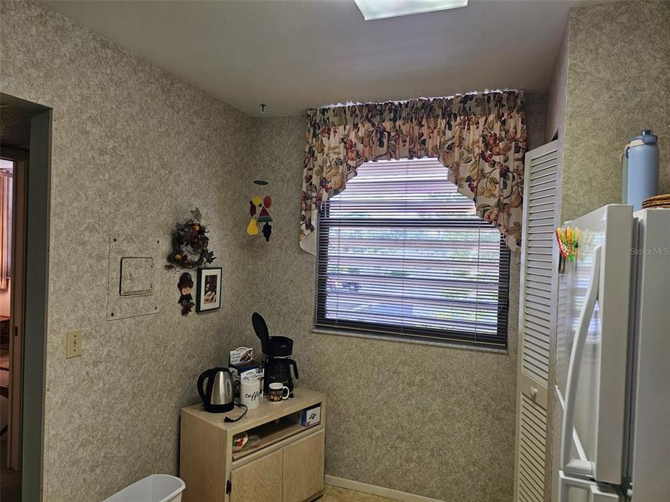 For Rent: $3,200 (2 beds, 2 baths, 940 Square Feet)