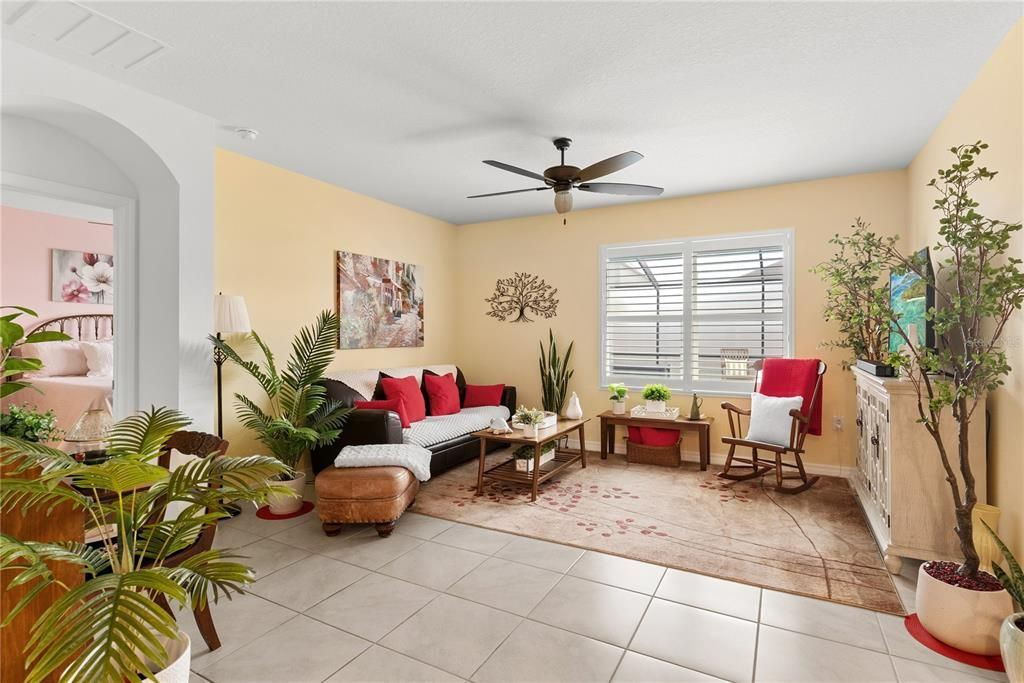 Active With Contract: $399,900 (3 beds, 2 baths, 1851 Square Feet)