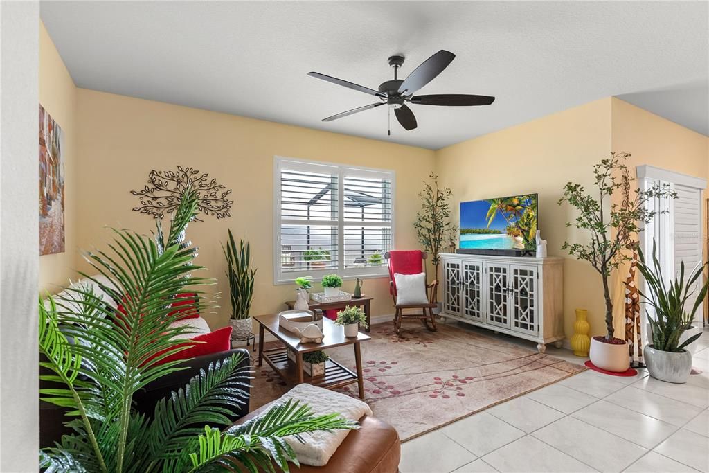 Active With Contract: $399,900 (3 beds, 2 baths, 1851 Square Feet)