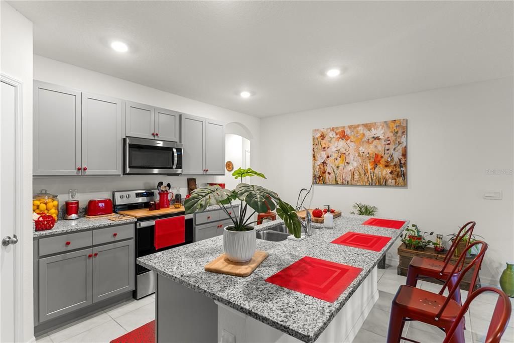 Active With Contract: $399,900 (3 beds, 2 baths, 1851 Square Feet)