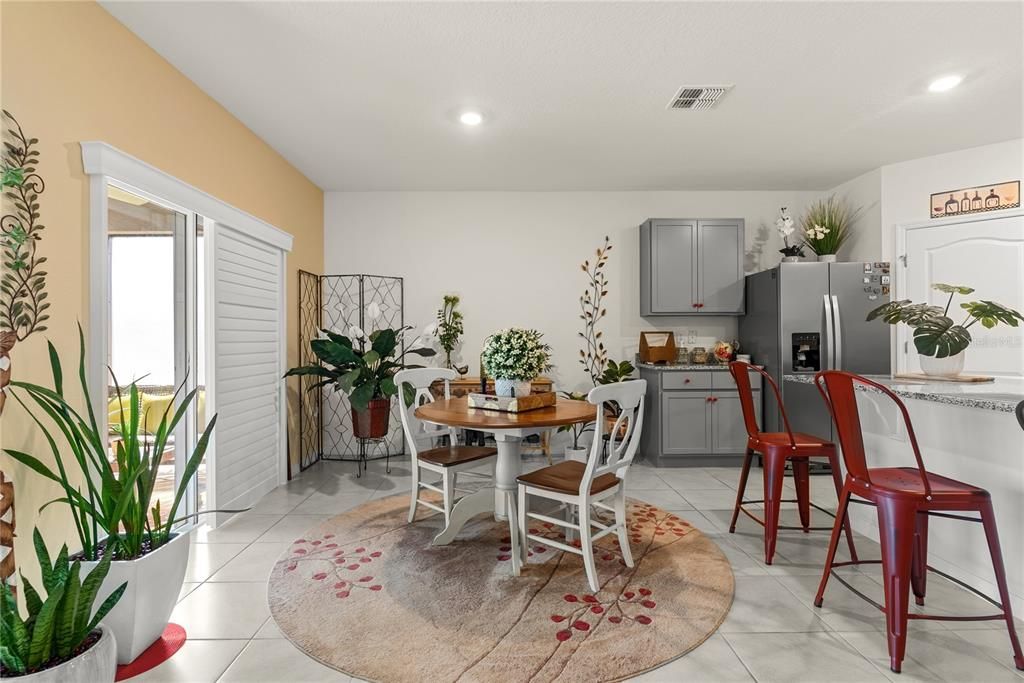 Active With Contract: $399,900 (3 beds, 2 baths, 1851 Square Feet)