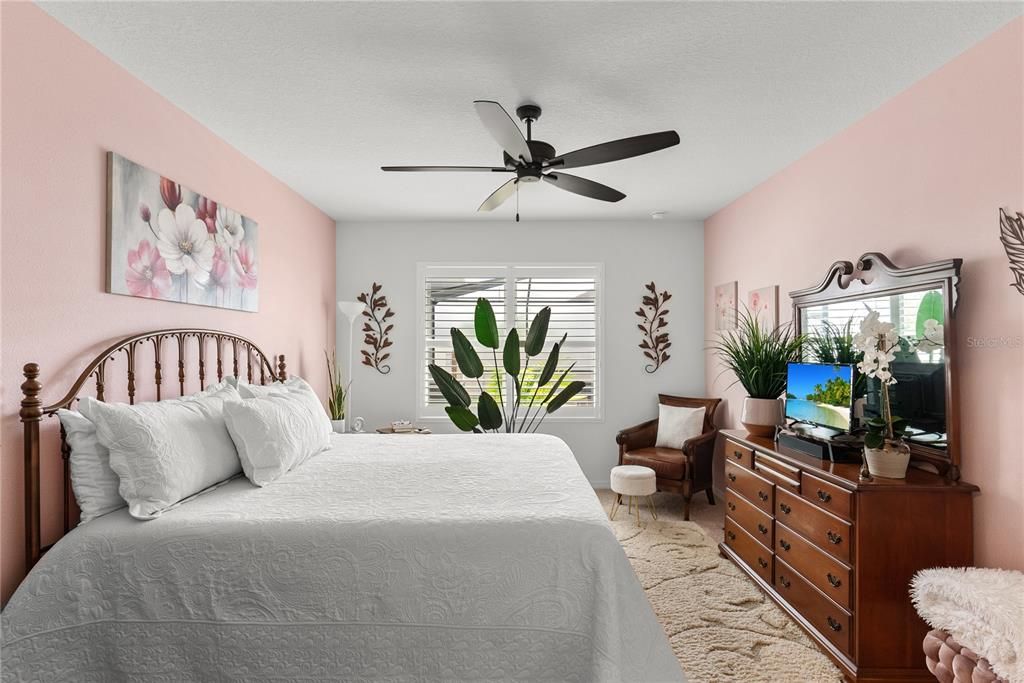 Active With Contract: $399,900 (3 beds, 2 baths, 1851 Square Feet)