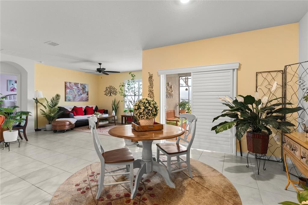 Active With Contract: $399,900 (3 beds, 2 baths, 1851 Square Feet)