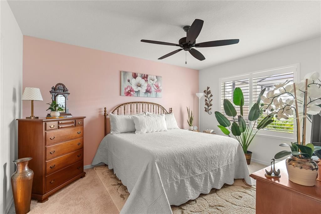 Active With Contract: $399,900 (3 beds, 2 baths, 1851 Square Feet)