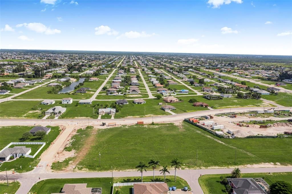 待售: $280,000 (0.51 acres)