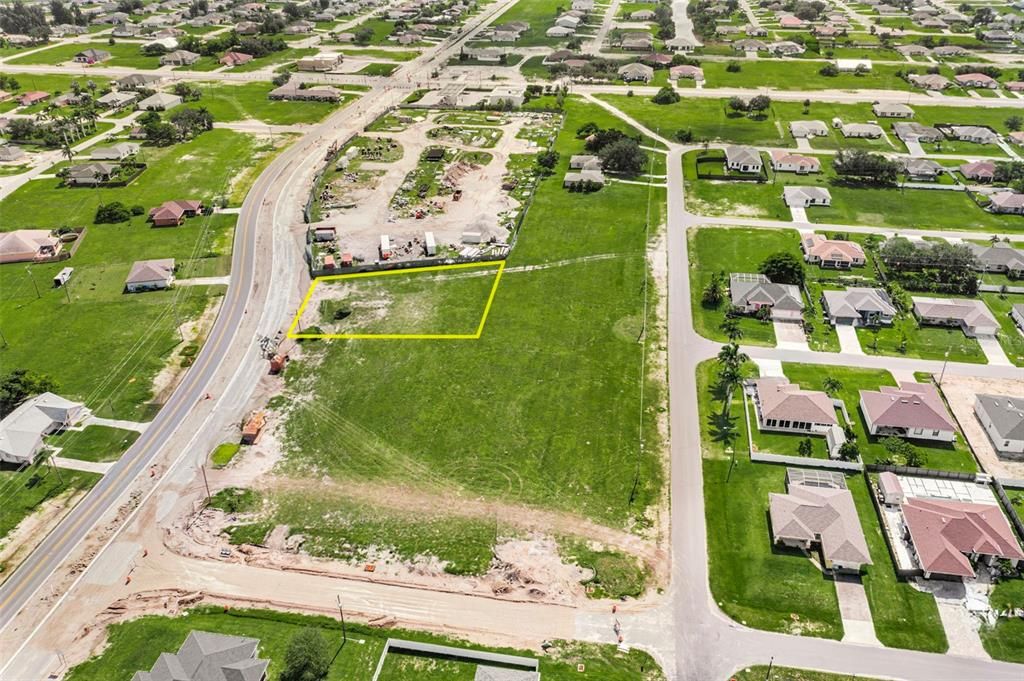 待售: $280,000 (0.51 acres)