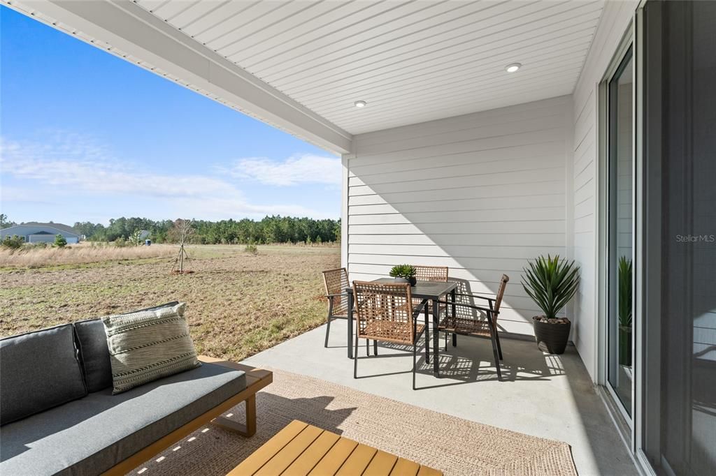 Под контрактом: $530,990 (3 спален, 3 ванн, 2470 Квадратных фут)