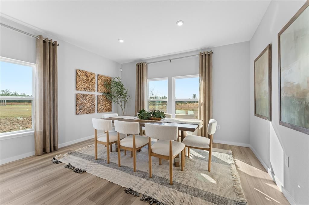 Под контрактом: $530,990 (3 спален, 3 ванн, 2470 Квадратных фут)