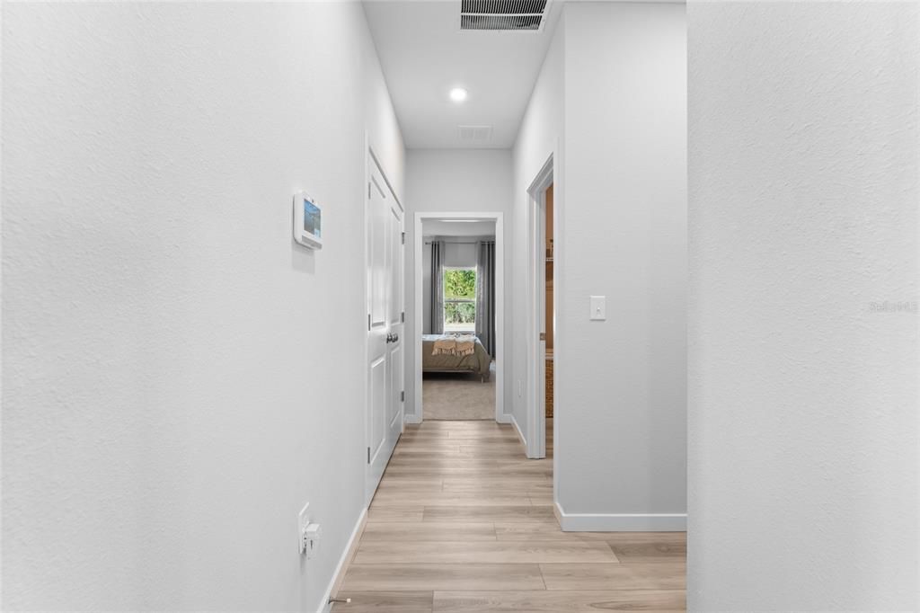 Под контрактом: $530,990 (3 спален, 3 ванн, 2470 Квадратных фут)