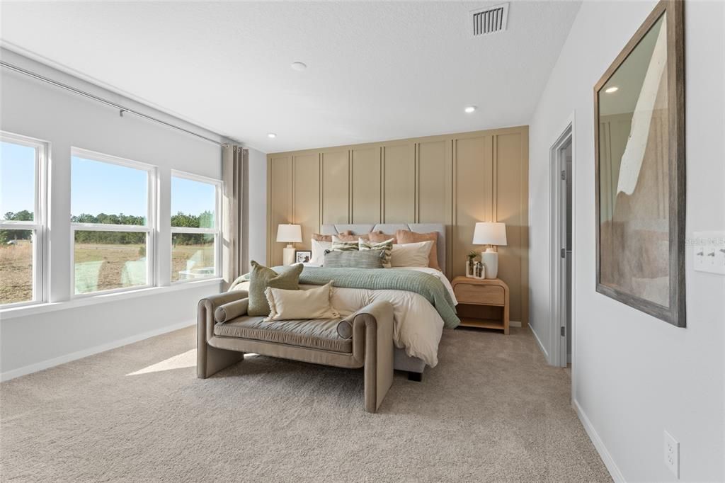 Под контрактом: $530,990 (3 спален, 3 ванн, 2470 Квадратных фут)