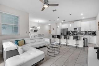 На продажу: $490,000 (4 спален, 3 ванн, 1914 Квадратных фут)