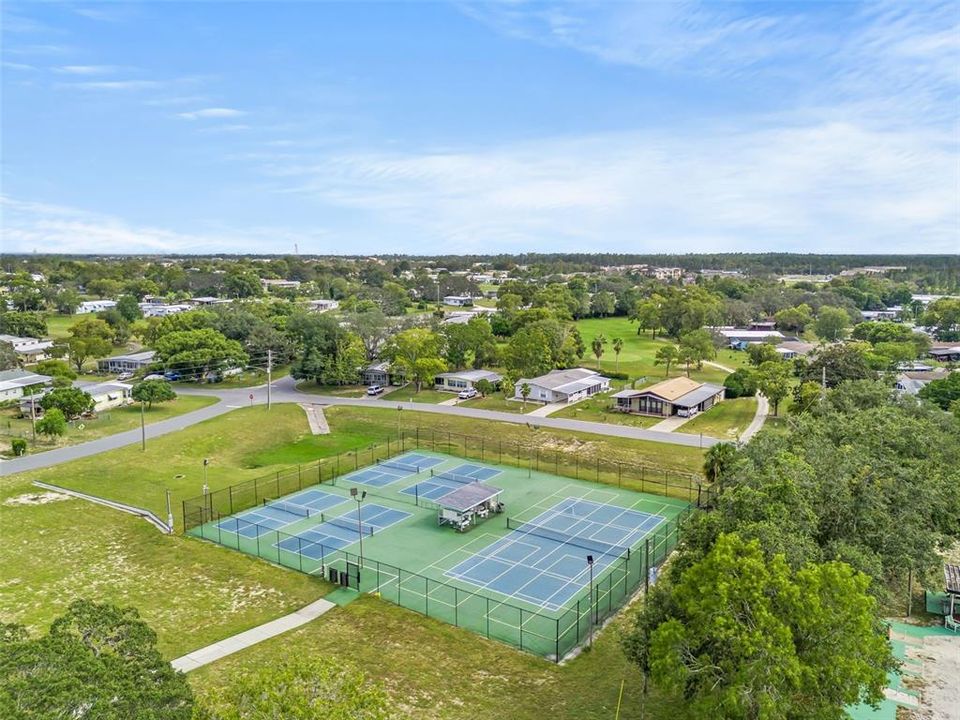 Active With Contract: $163,900 (2 beds, 2 baths, 1181 Square Feet)