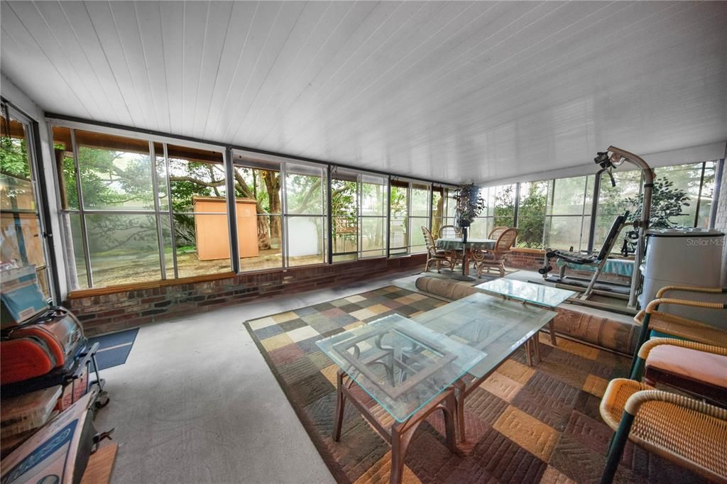 For Sale: $450,000 (3 beds, 2 baths, 2366 Square Feet)