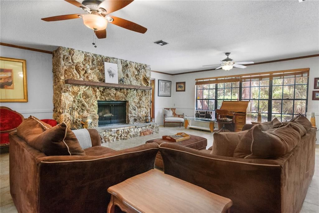 For Sale: $450,000 (3 beds, 2 baths, 2366 Square Feet)