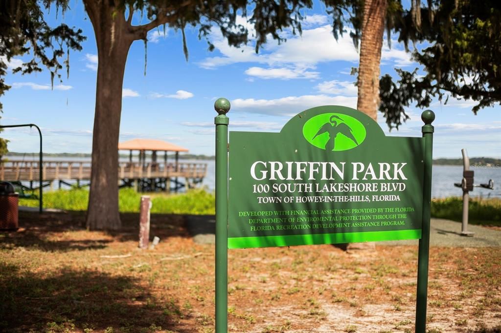 For Sale: $450,000 (3 beds, 2 baths, 2366 Square Feet)