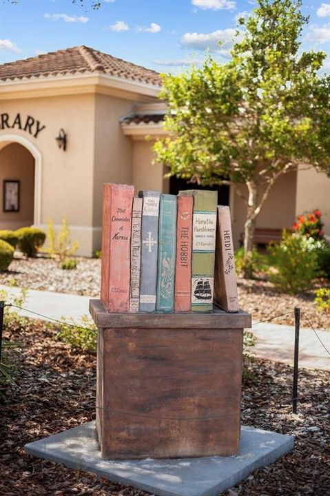 For Sale: $450,000 (3 beds, 2 baths, 2366 Square Feet)