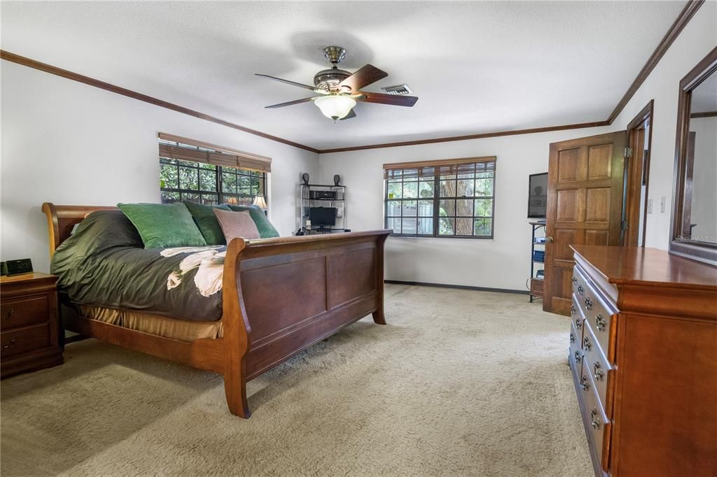 For Sale: $450,000 (3 beds, 2 baths, 2366 Square Feet)