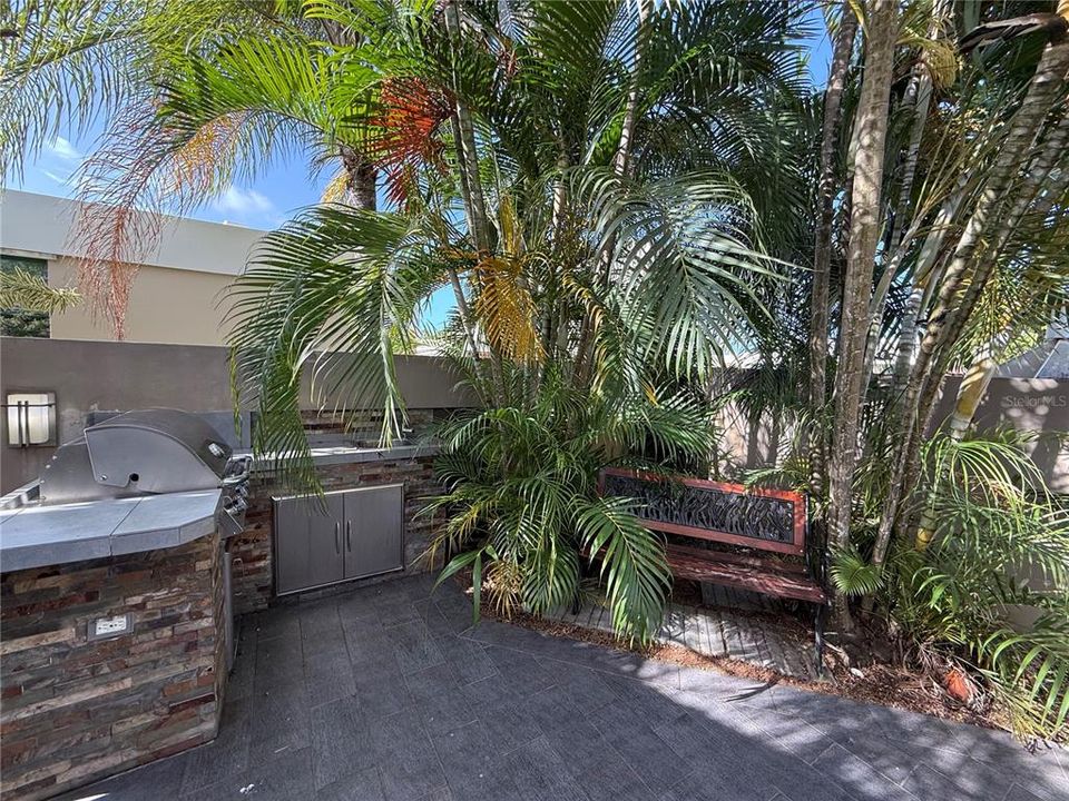 For Sale: $699,000 (3 beds, 2 baths, 2050 Square Feet)