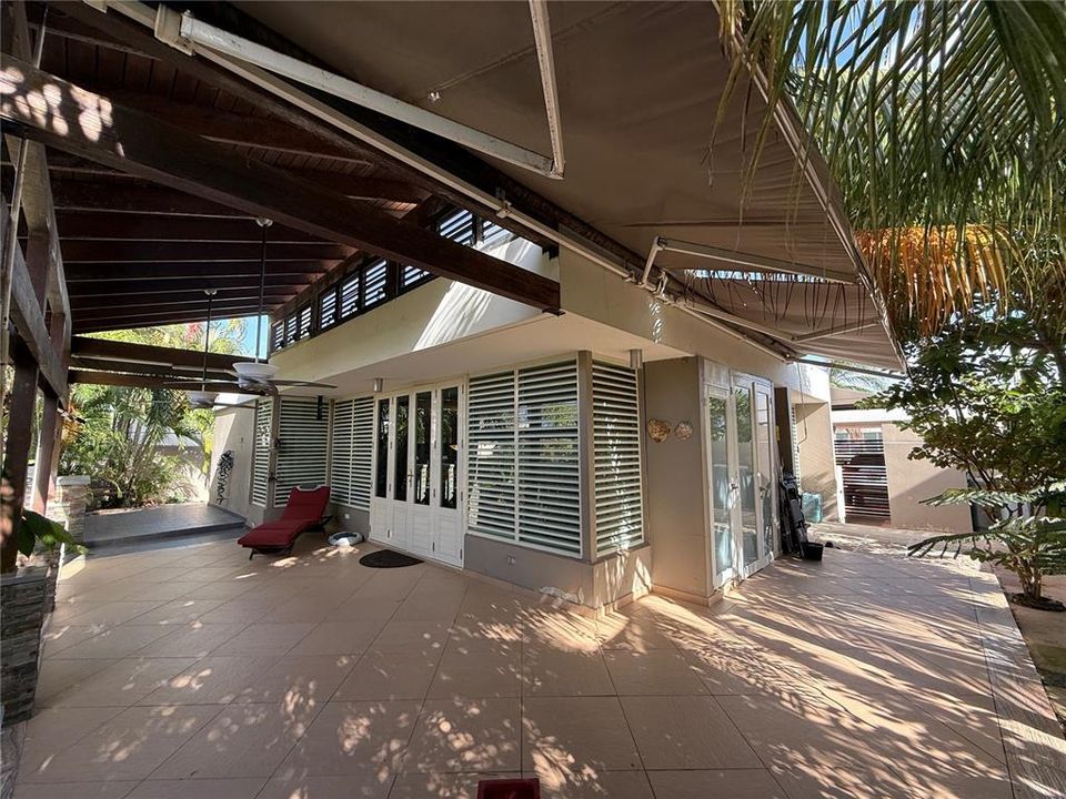 For Sale: $699,000 (3 beds, 2 baths, 2050 Square Feet)