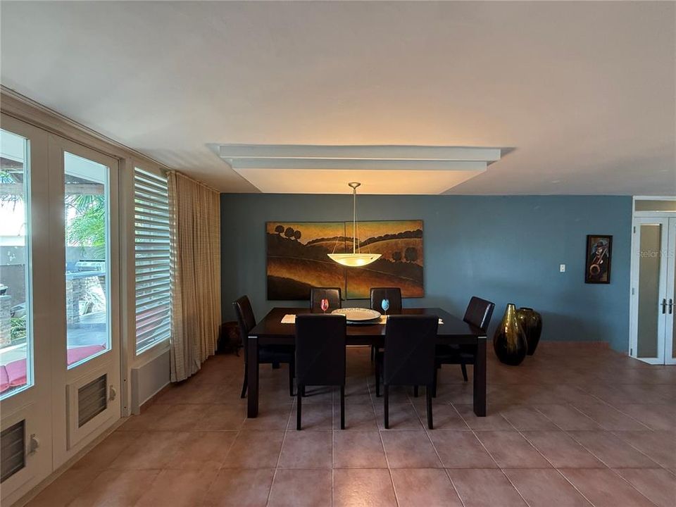 For Sale: $699,000 (3 beds, 2 baths, 2050 Square Feet)