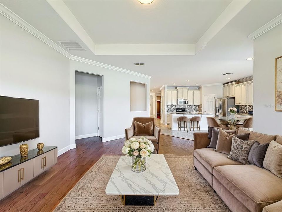 Active With Contract: $3,300 (3 beds, 2 baths, 1910 Square Feet)