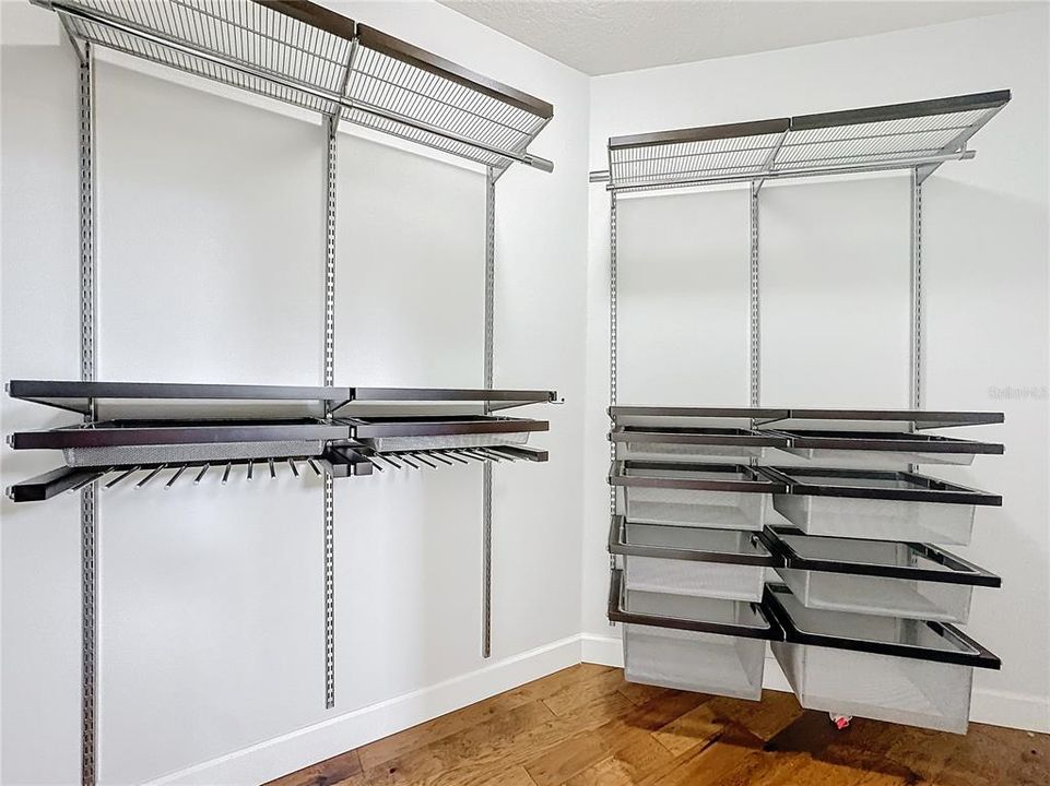 Active With Contract: $3,300 (3 beds, 2 baths, 1910 Square Feet)