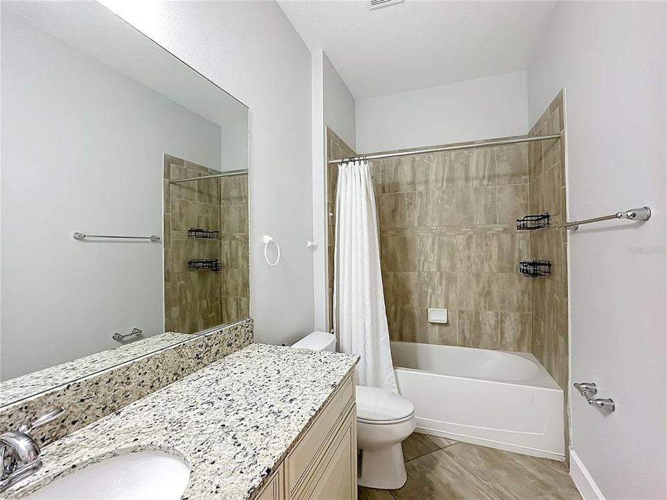 Active With Contract: $3,300 (3 beds, 2 baths, 1910 Square Feet)