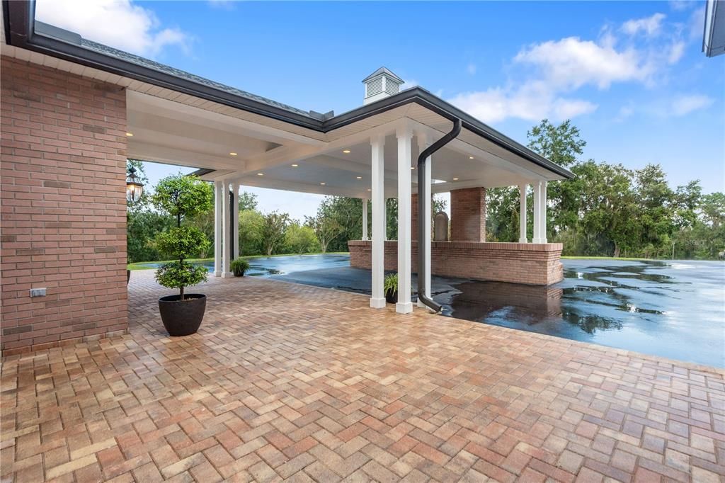 For Sale: $1,350,000 (5 beds, 4 baths, 5486 Square Feet)