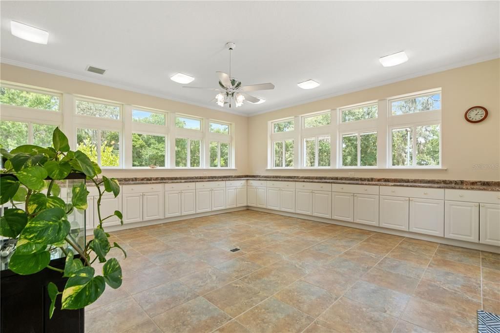 For Sale: $1,350,000 (5 beds, 4 baths, 5486 Square Feet)