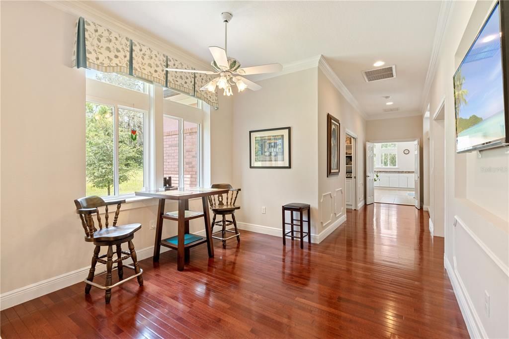 For Sale: $1,350,000 (5 beds, 4 baths, 5486 Square Feet)