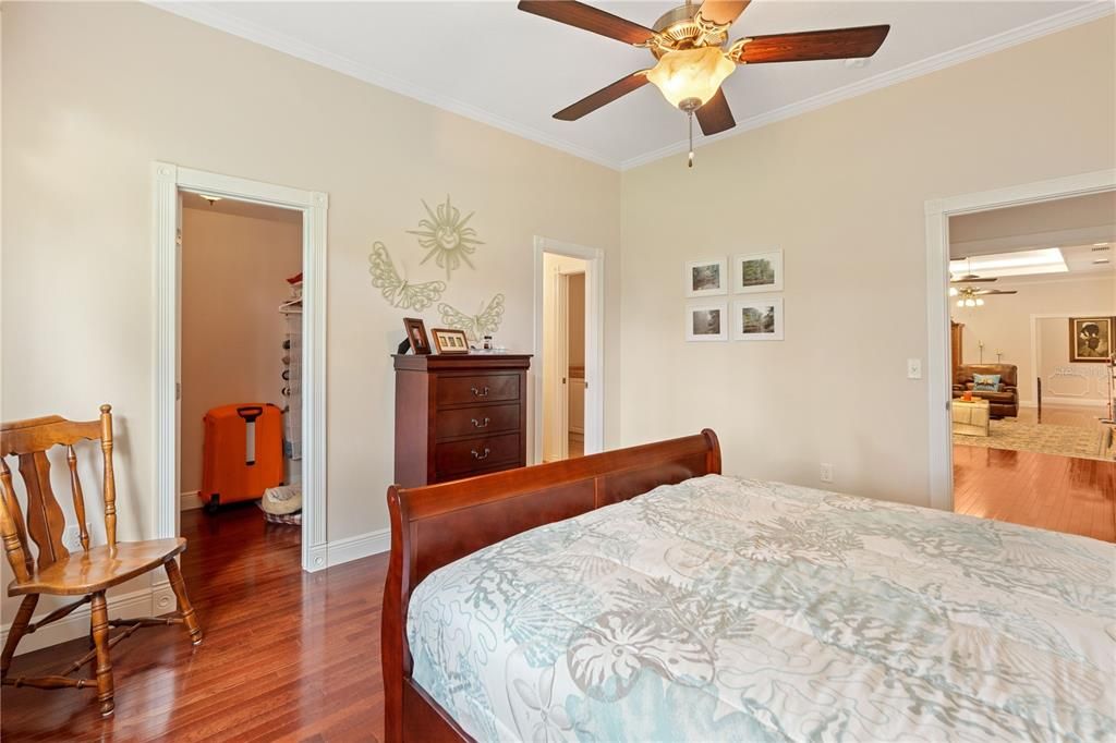 For Sale: $1,350,000 (5 beds, 4 baths, 5486 Square Feet)