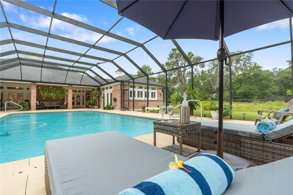 For Sale: $1,350,000 (5 beds, 4 baths, 5486 Square Feet)