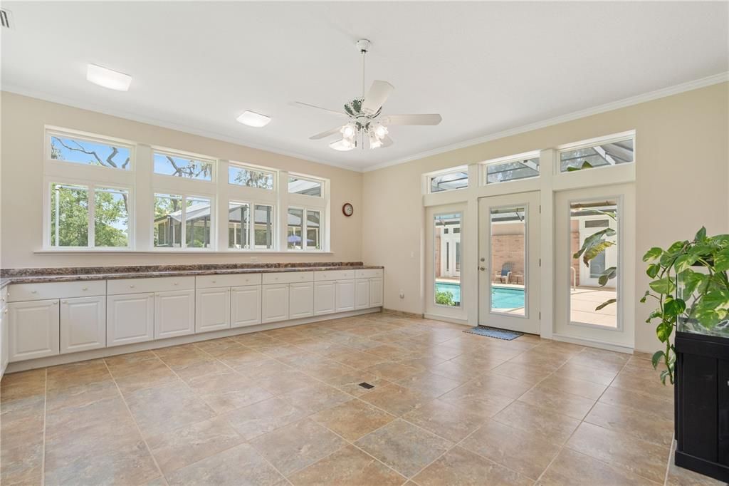 For Sale: $1,350,000 (5 beds, 4 baths, 5486 Square Feet)