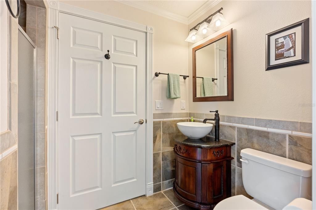 For Sale: $1,350,000 (5 beds, 4 baths, 5486 Square Feet)