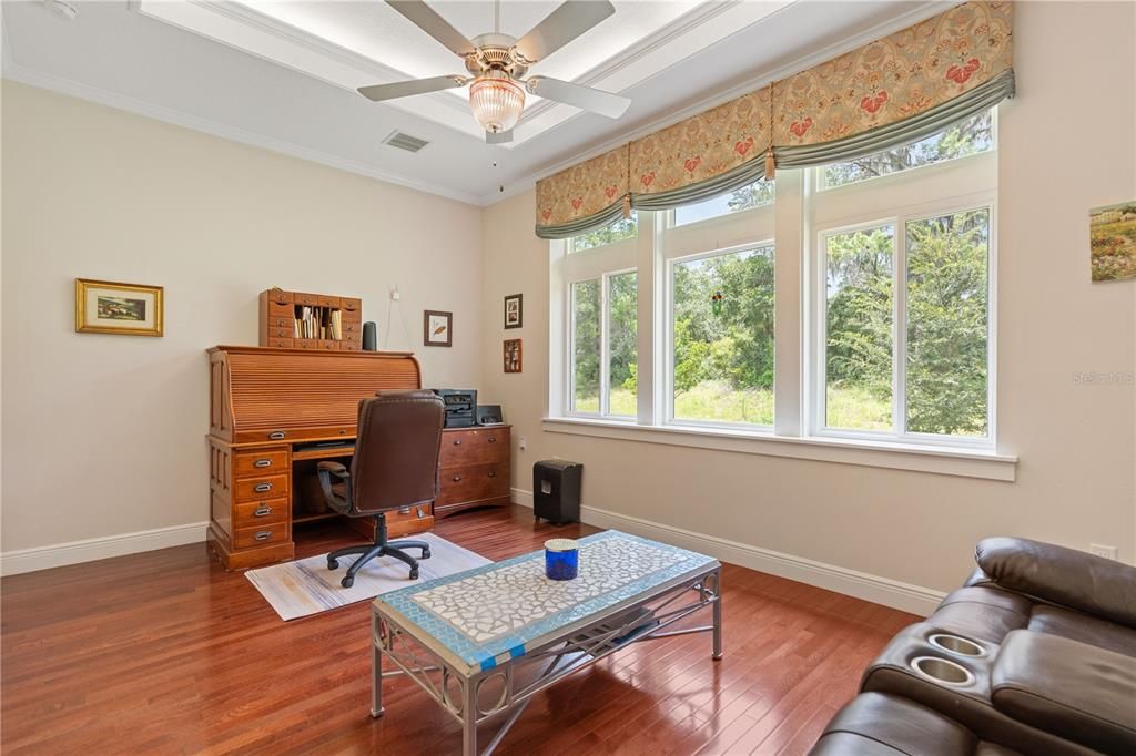 For Sale: $1,350,000 (5 beds, 4 baths, 5486 Square Feet)