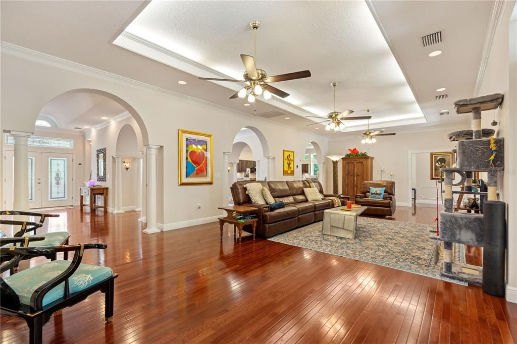 For Sale: $1,350,000 (5 beds, 4 baths, 5486 Square Feet)