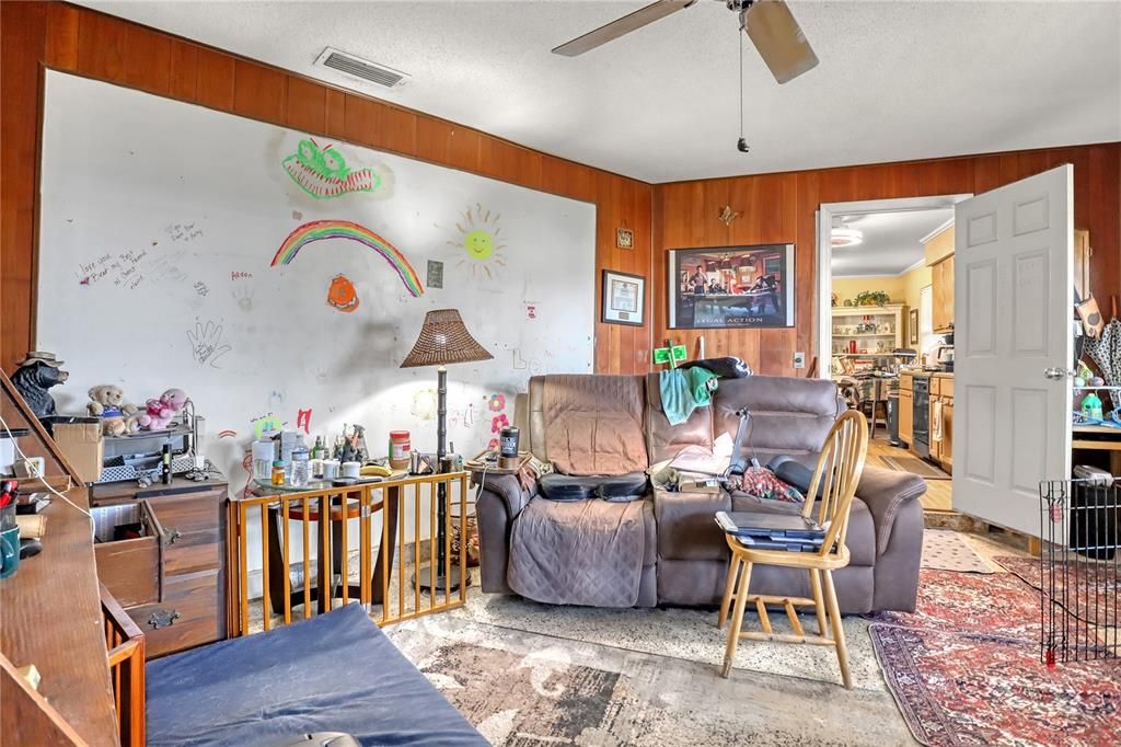 For Sale: $279,000 (3 beds, 2 baths, 1683 Square Feet)