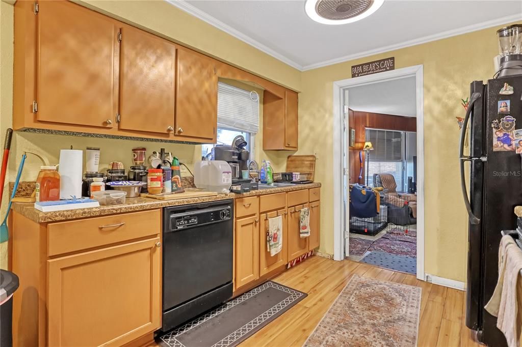 For Sale: $279,000 (3 beds, 2 baths, 1683 Square Feet)