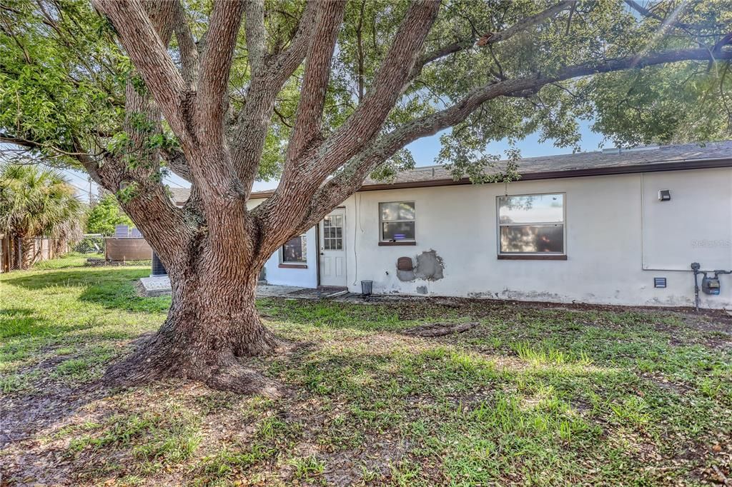 For Sale: $279,000 (3 beds, 2 baths, 1683 Square Feet)