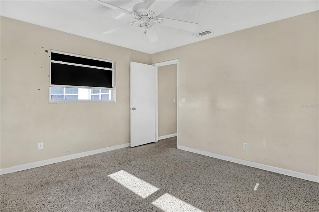 For Sale: $279,000 (3 beds, 2 baths, 1683 Square Feet)