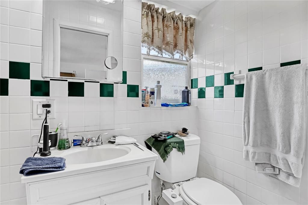 For Sale: $279,000 (3 beds, 2 baths, 1683 Square Feet)