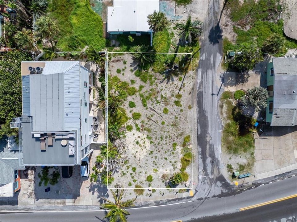 For Sale: $1,950,000 (0.11 acres)